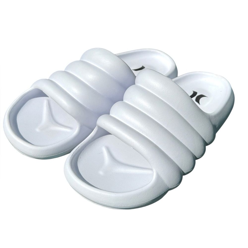 NWOT Hurley Sandals White Size 8 Soft Slides Cushy Comfy Casual Beach Shoes